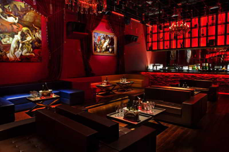 The Ashok, New Delhi Hotel Buitenkant foto Interior of the nightclub