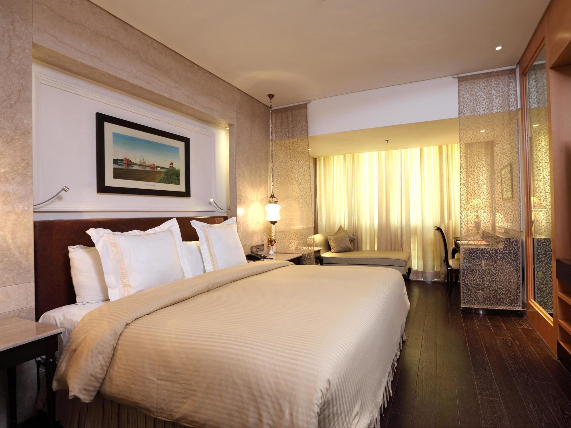 The Ashok, New Delhi Hotel Buitenkant foto Deluxe Room