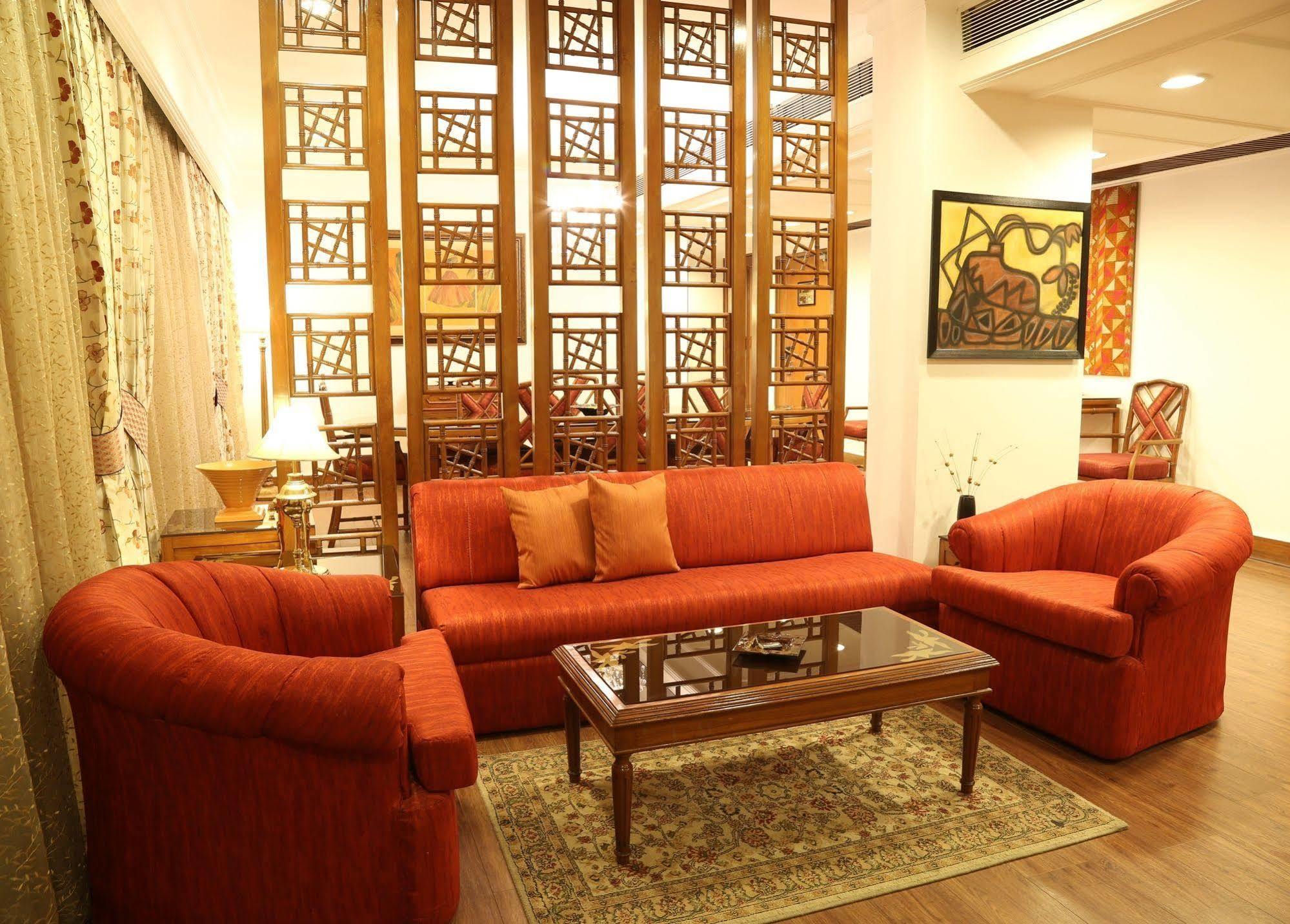 The Ashok, New Delhi Hotel Buitenkant foto A living room in a house